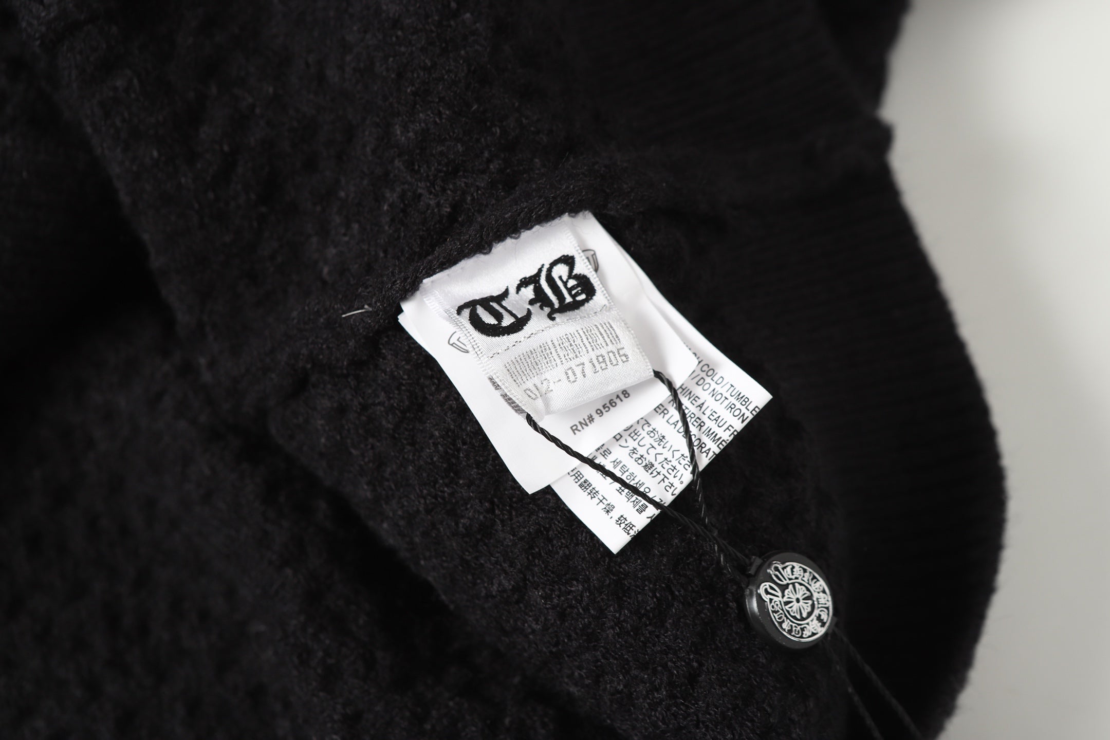 Chrome-Hearts Gothic Cross Knit Cardigan - Black Grey Streetwear Jacket 904